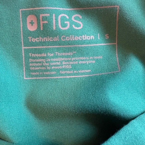 Figs Hunter Green Scrubs - Picture 10 of 11